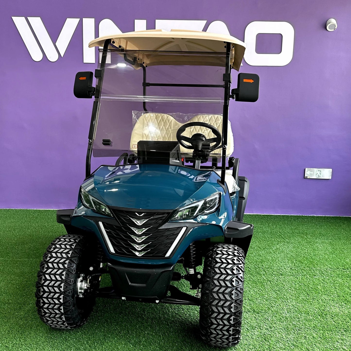 Famous Brown Factory Luxury Design Lifted 4 Seater Golf Carts 7500W 72V Lithium Battery Golf Car Utility Hunting Electric Golf Cart